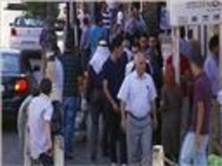 الشارع الفلسطيني لا يهتم بعودة المفاوضات