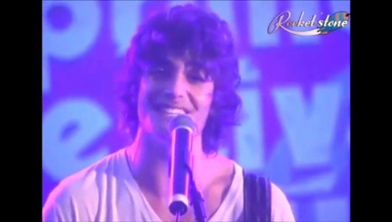 Relembre Fiuk , cantando " Linda , tão linda " em Malhação ID