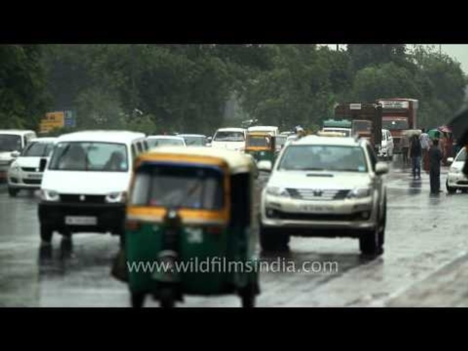 Safdarjung stranded on a monsoon evening