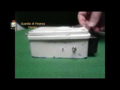 Ferrara - Blitz della Finanza in un laboratorio tessile cinese (31.07.13)