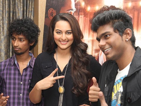 Sonakshi Sinha in Indias Dancing Superstar