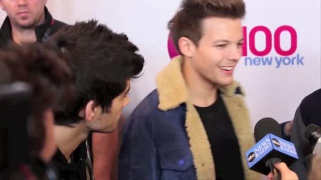 One Direction's Louis Tomlinson Signs For Doncaster Rovers