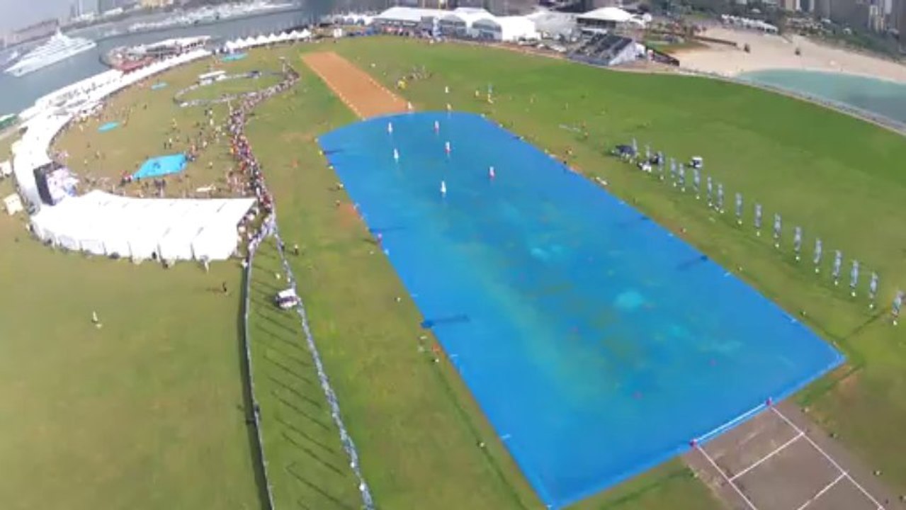 PARACHUTISME - CHAMPIONNATS DU MONDE DUBAI 2012 : Canopy Piloting - "3 décembre 2012 Saut 1"