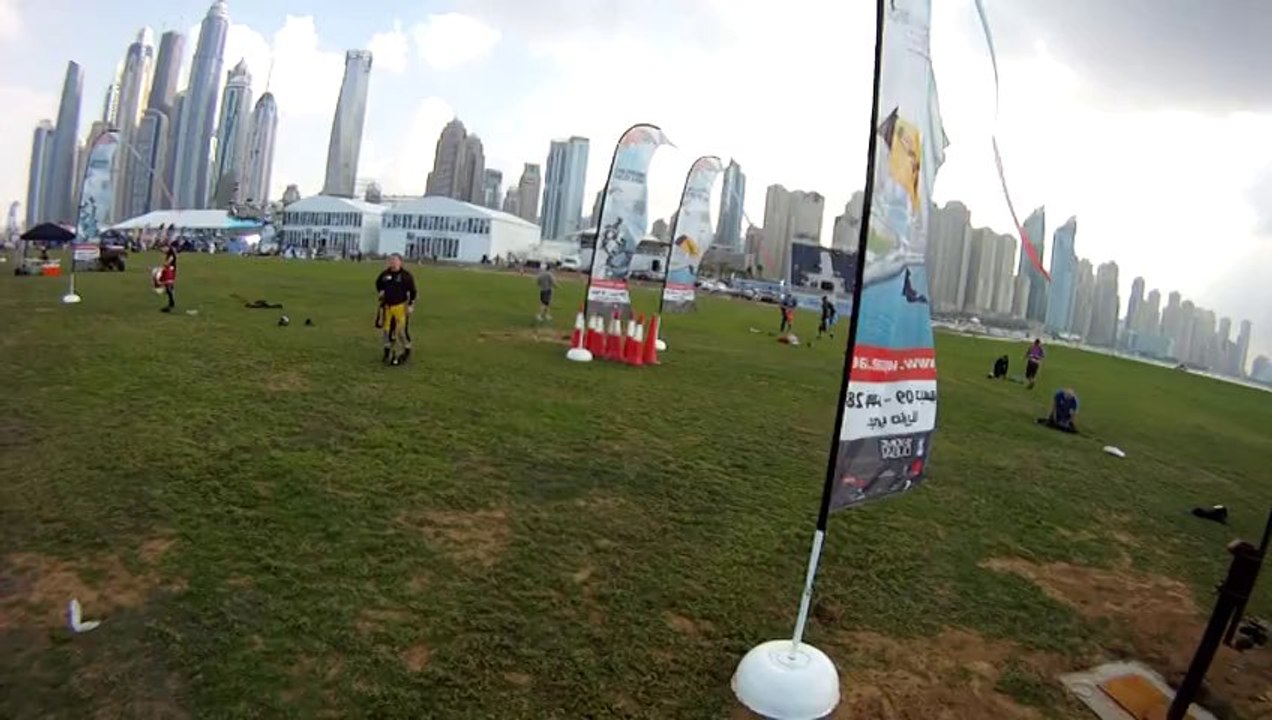 PARACHUTISME - CHAMPIONNATS DU MONDE DUBAI 2012 : Canopy Piloting "3 Décembre 2012 - Saut 9"