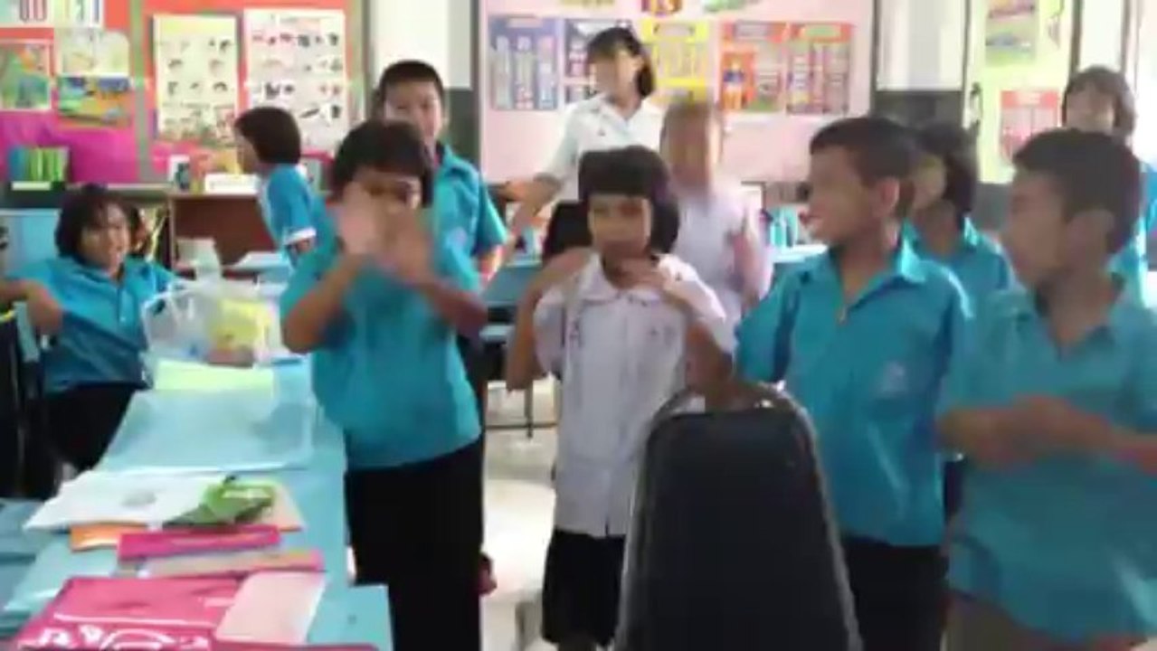 ป.3เต้นแน่นอก+ครูพี่ขวัญเป๊ะ