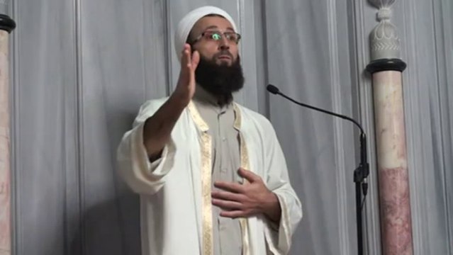 ehlı sunnet vel cemaat ın icinde rasulullahın sunetı senıyesne son derece unemseyen deyerlı hocamız recep hocamız yuce ALLAH cc luhu ondan razı olsun