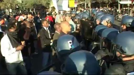 Paris (France) 15/10/2011 Manifestation anti-Ouattara : Tensions entre la police et pro-Gbagbo  © LTL News
