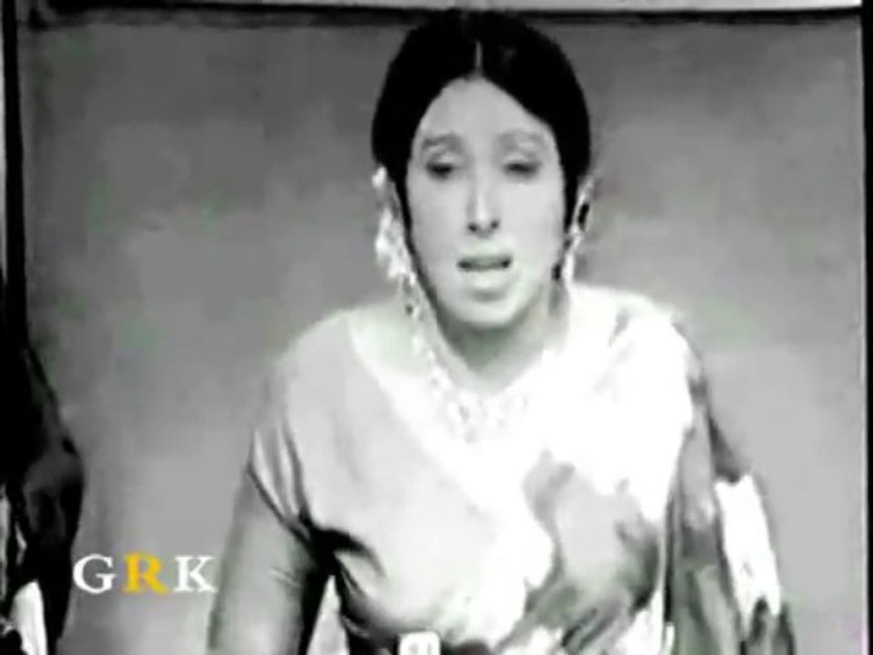 IQBAL BANO live - DASHT-E-TANHAI MEIN