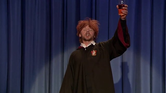 Drunk Ron Weasley Sings Happy Birthday To Harry Potter!! Simon Pegg great joke live on Late Night!!