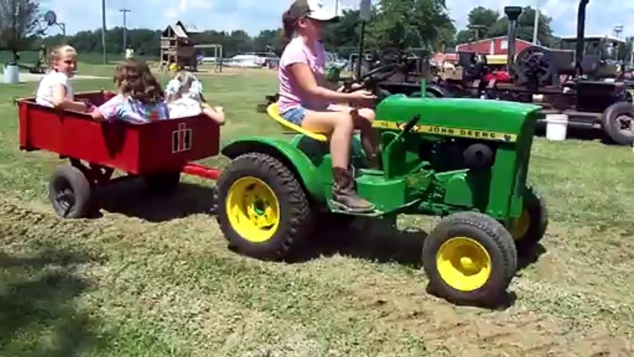 8/3/13  Indiana tractor drive thru
