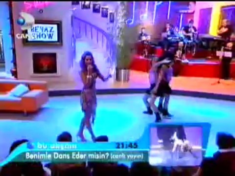 Hadise - Sakın Gitme - WWW.SESLİNO.COM