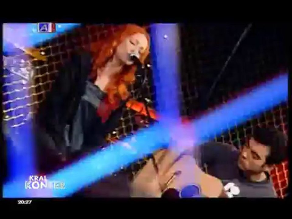Aylin Aslım -  4 Gün 4 Gece (Konuşarock)