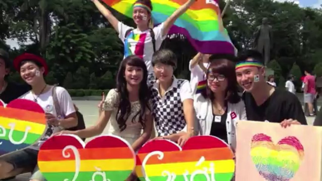 Vietnam: défilé à vélo pour la gay pride à Hanoï