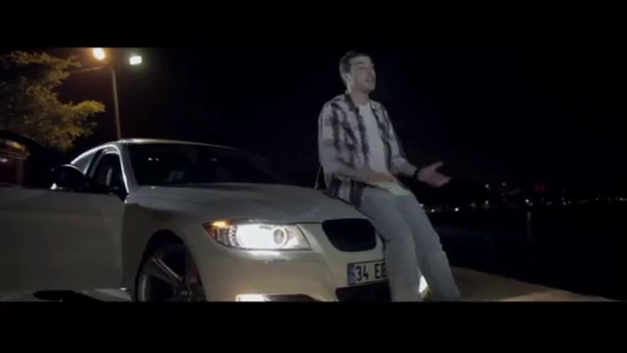 Sansar Salvo - Ne Kadar Umrumda