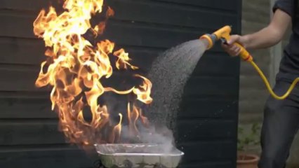 Feu vs Eau en Slow motion