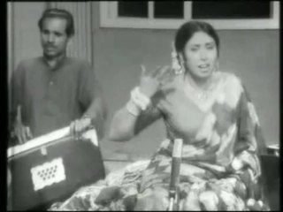 IQBAL BANO live - KUCH TU EHSAS-E-ZAYAN