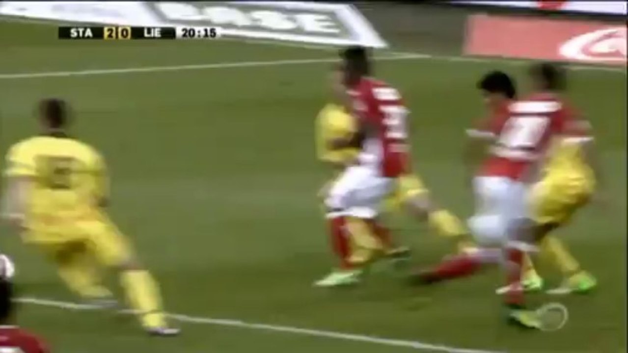 Jupiler league: traumhaft! bia macht's per lob