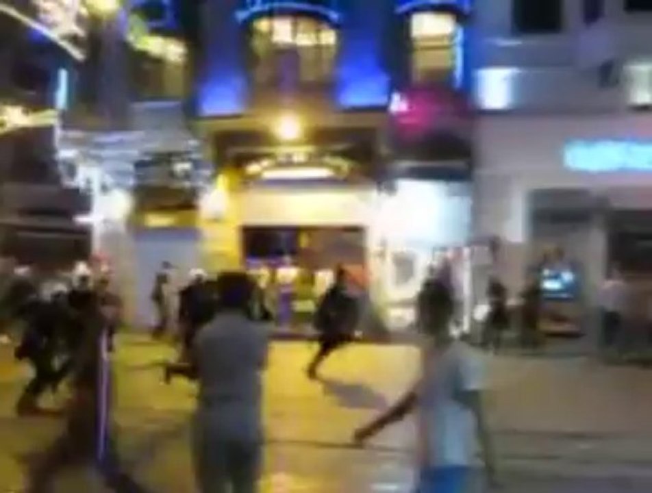 Özgür Gezitem Ordusu : Nerde O Direnmek İsteyenler Nerde He -3.8.2013