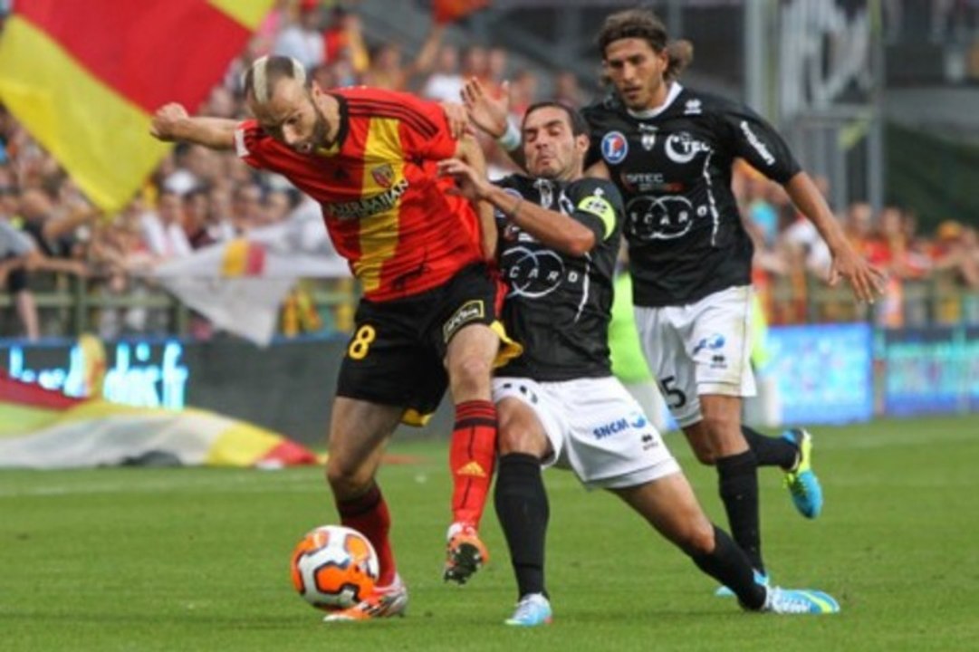 RC Lens (RCL) - CA Bastia (CAB) Le résumé du match (1ère journée) - 2013/2014