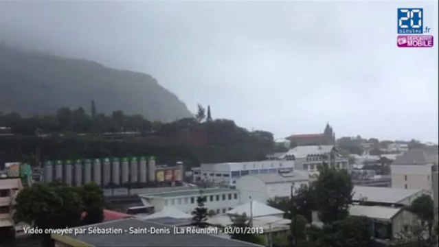 Cyclone Dumile à la Réunion: images de Saint-Denis