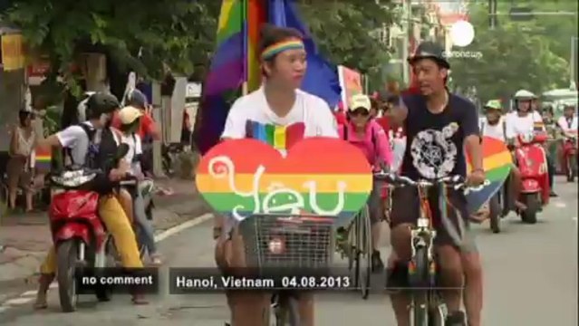 Vietnam: hundreds join cycle rally to... - no comment