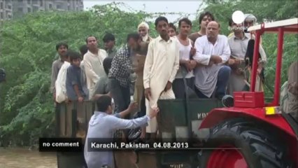 Des torrents d'eau à Karachi au Pakistan - no comment