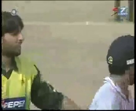 Afridi vs Gautam Gambhir - Abusing Each ther