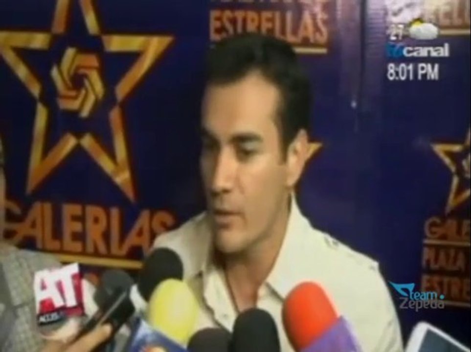 David Zepeda @davidzepeda1 contento con el recibimiento de su disco || Acceso Total