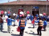 Ankara Gölbaşı Topaklı Köyü İlköğretim Okulu-23 Nisan gösterileri