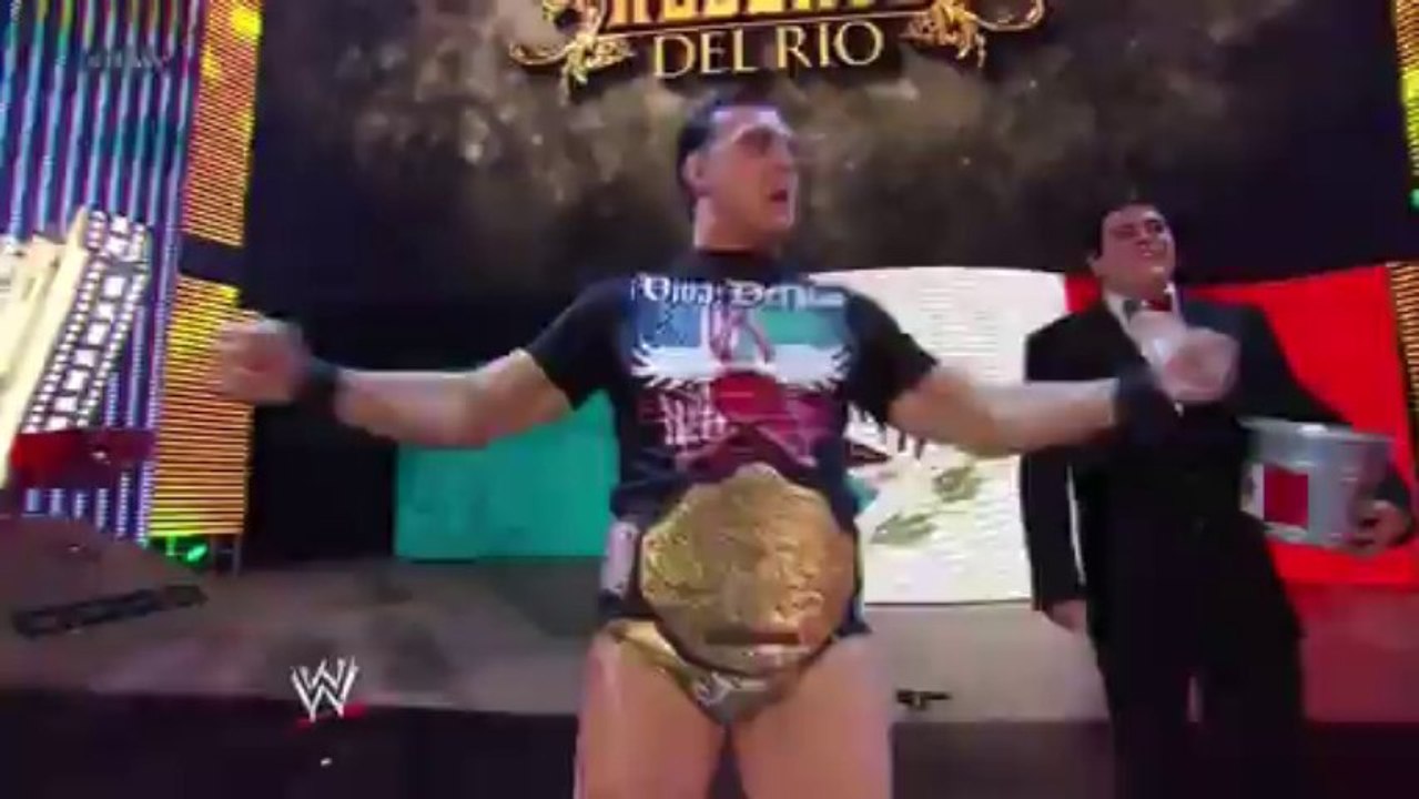 WWE.Monday.Night.Raw.2013.08.05.720p.HDTV.x264-RUDOS_001