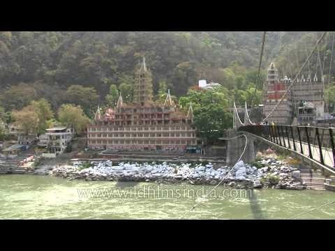 Laxman Jhula: The hanging Iron bridge of Rishikesh