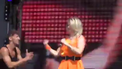 Beatrice Egli - Ist doch alles egal (live in Berlin) HD(360p_H.264-AAC)