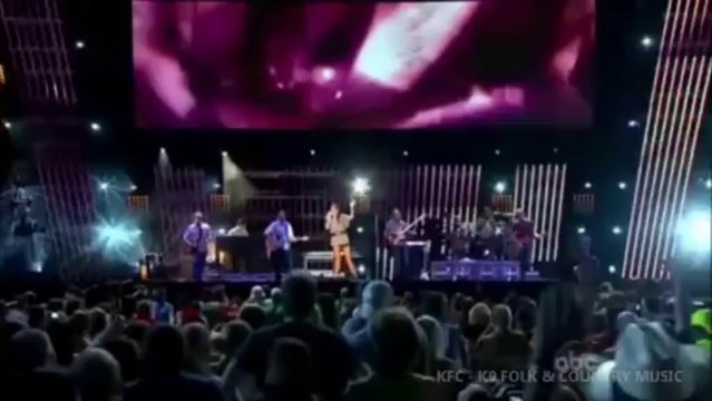 CMA Music Festival 2011 - Sara Evans - A Little Bit Stronger