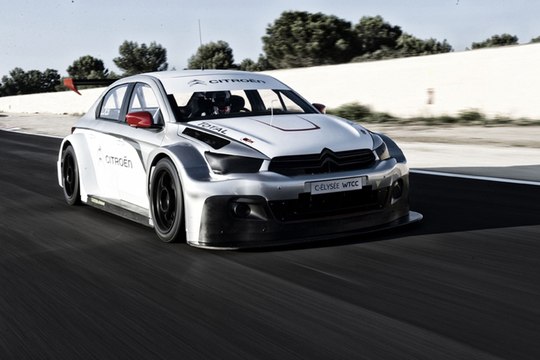 Citroën Racing - WTCC - Sébastien Loeb a quelque chose à vous montrer...