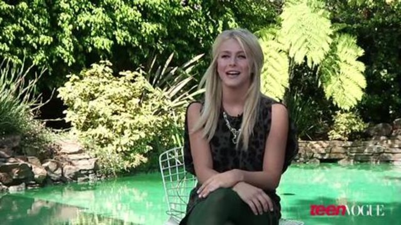 Teen Vogue Behind the Scenes - Julianne Hough's Teen Vogue Photo Shoot