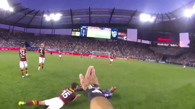 Ref Cam : Dans la peau d’un arbitre de football