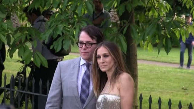 Sarah Jessica Parker Still Gushing Over Matthew Broderick
