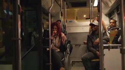 Agression du chauffeur dans le bus ! ( Par: OlivierKISSITA sur YouTube )