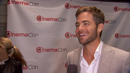 Chris Pine Talks About Being "Captain Kirk" In Star Trek Into Darkness