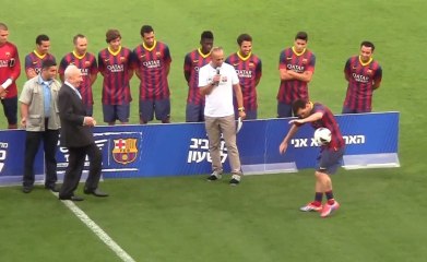 Le tir de Shimon Peres sur Messi