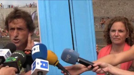 Surf para ciegos en Canarias.