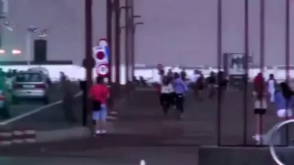 Orage très impressionnant sur une plage de Belgique