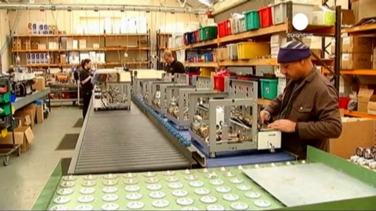 Bank of England promette: tassi bassi con un occhio alla...