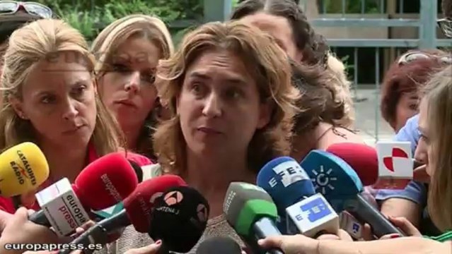 Colau: Esperamos que el PSOE reconsidere su postura