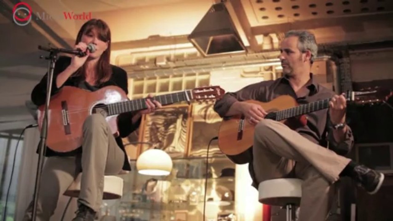 MicroWorld - MicroShow de Carla Bruni