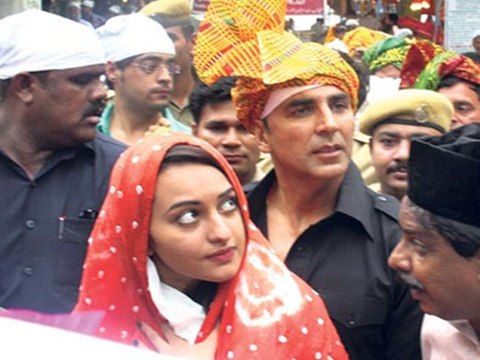 Lehren Bulletin Spotted Akshay Kumar Sonakshi Sinha visit Ajmer Sharif & More Hot news