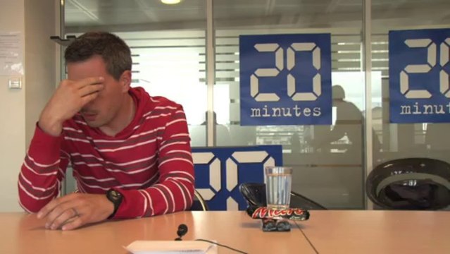 Il échappe à la mort en moto cross