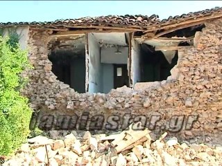 Χορεύει με τα Ρίχτερ η Στερεά. Στο δρόμο πολλοί κάτοικοι. Καταγράφουν τι ζημιές οι υπηρεσίες