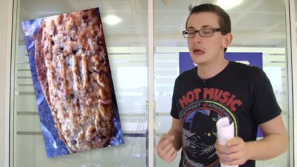 Des asticots dans ses gateaux