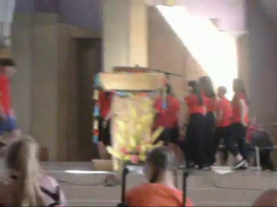 Spectacle Anglais a la salle SAINTE BERNADETTE A LOURDES (65)